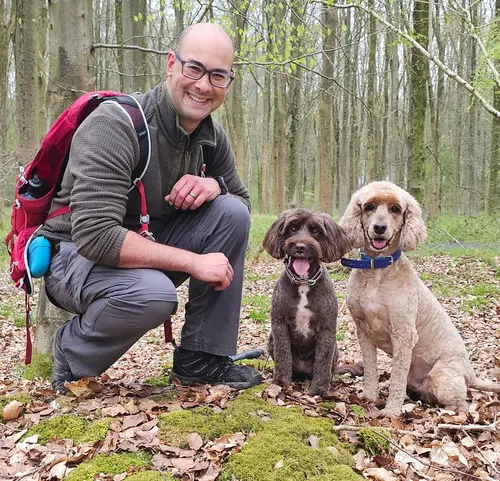 Professional portrait of Leigh Morris, Assistant Dog Groomer and Salon Support at Wizard of Paws Grooming.